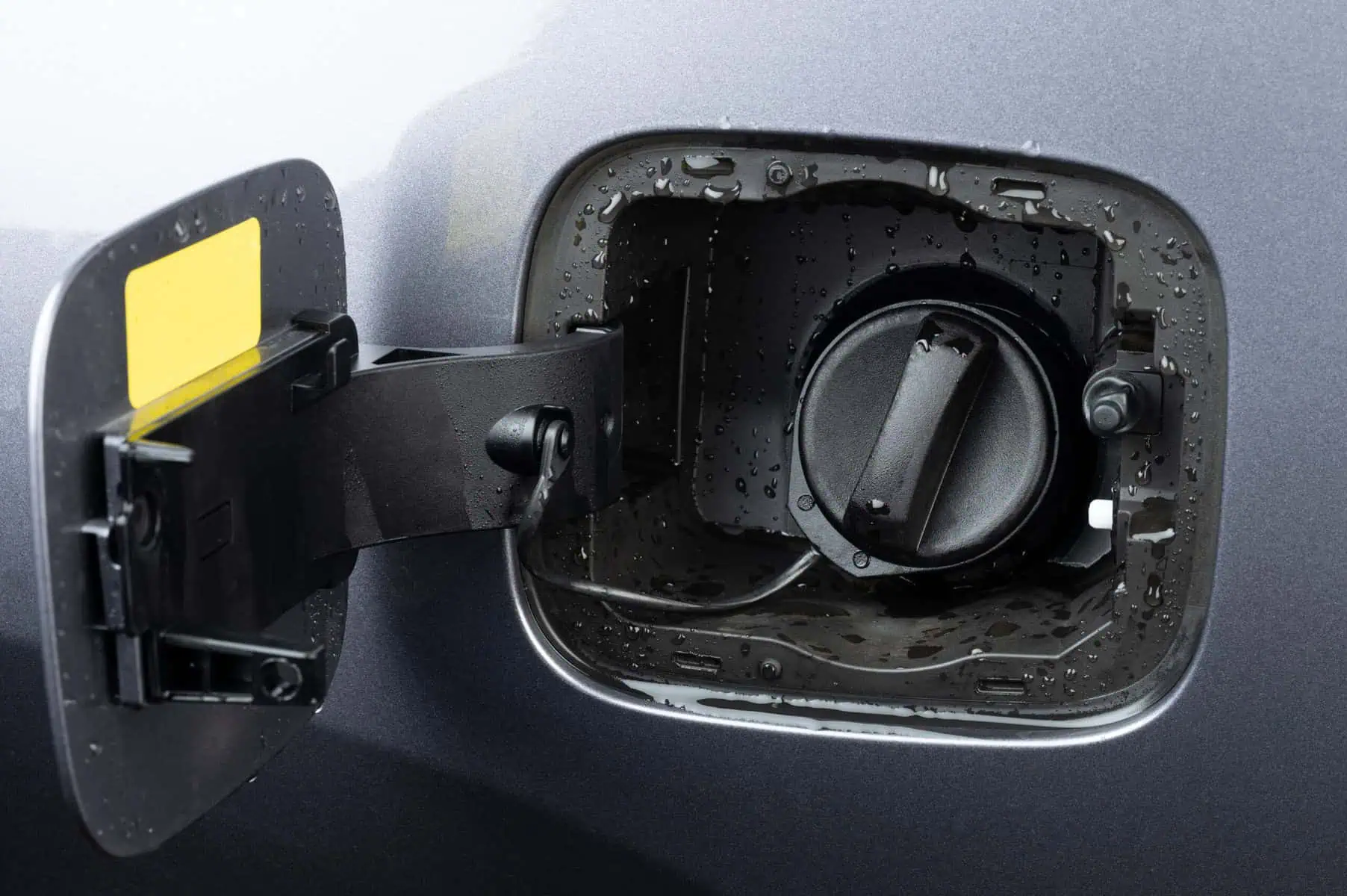 Car open refill gas tank