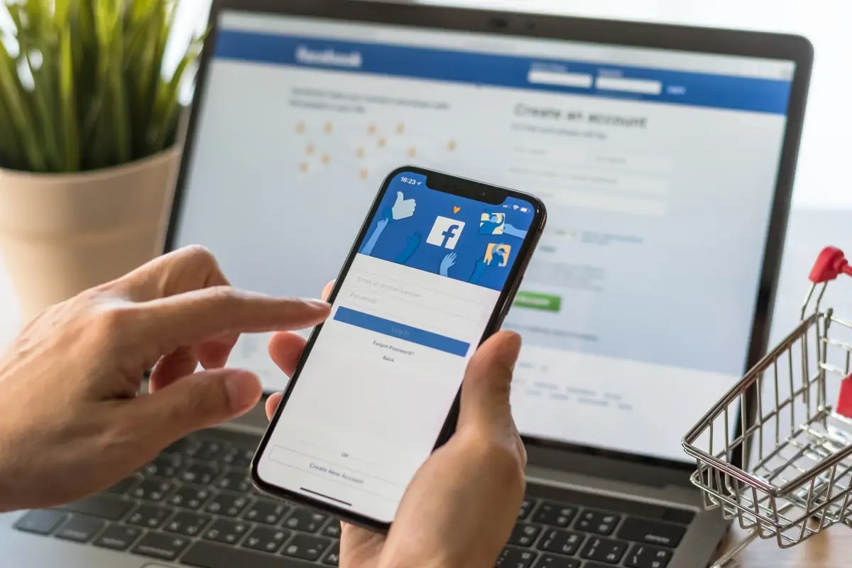 Facebook Facebook usa la cuenta