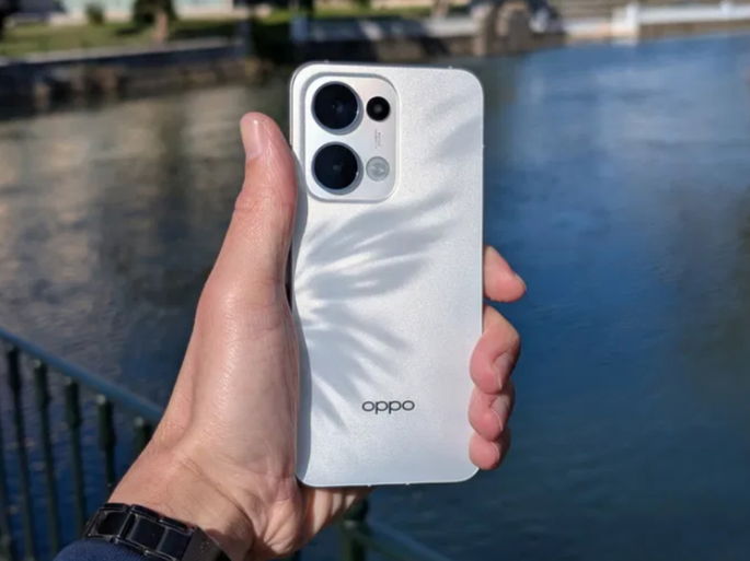 OPPO RENO 13