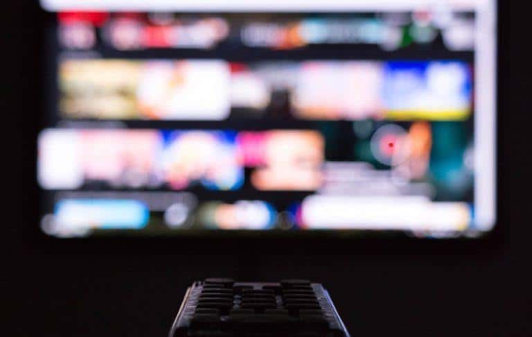 El mejor sonido e imagen, los límites de la pantalla de transmisión, la serie de televisión prioritaria, los servicios de transmisión de compartir