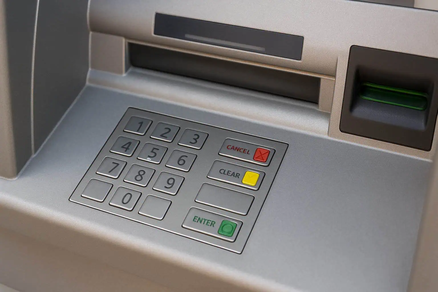 Nuevo truco en el cajero automático: Atención al teclado pegajoso