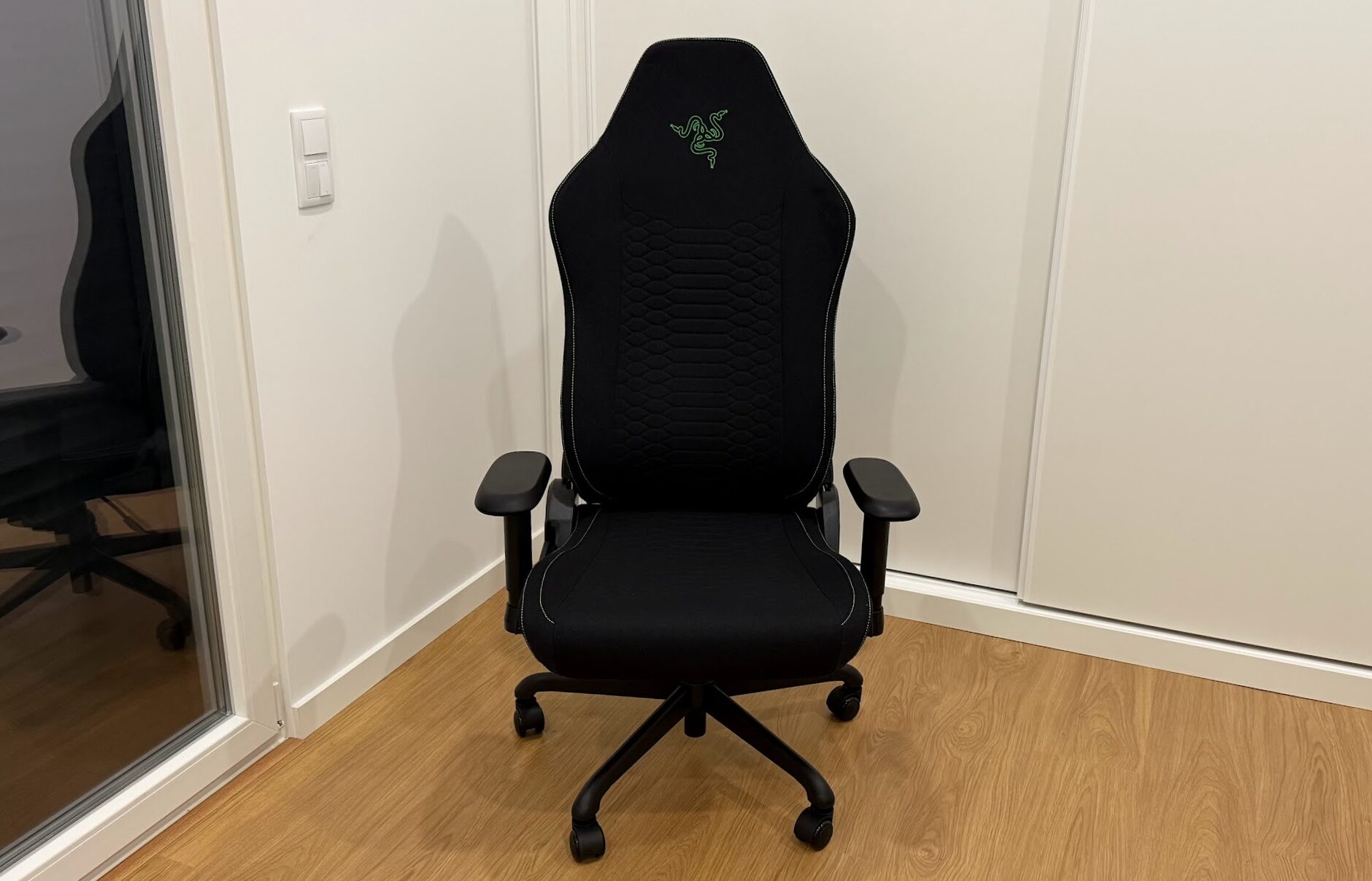 Razer Iskur V2 X: Silla de jugadores que no va (tanto) a la billetera!