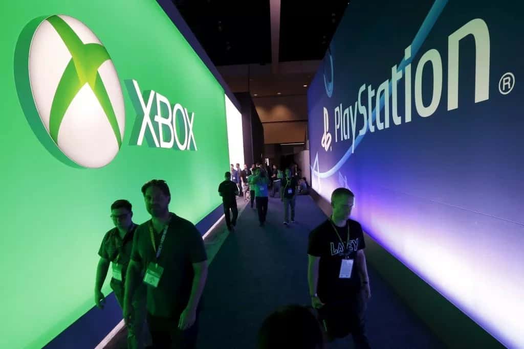 Xbox, PlayStation