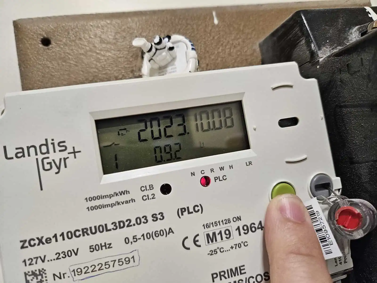 ¡PC para gastar luz, ahorrar en cuenta de luz, bajar la factura de luz, desperdiciar electricidad, reducir la cuenta de luz!