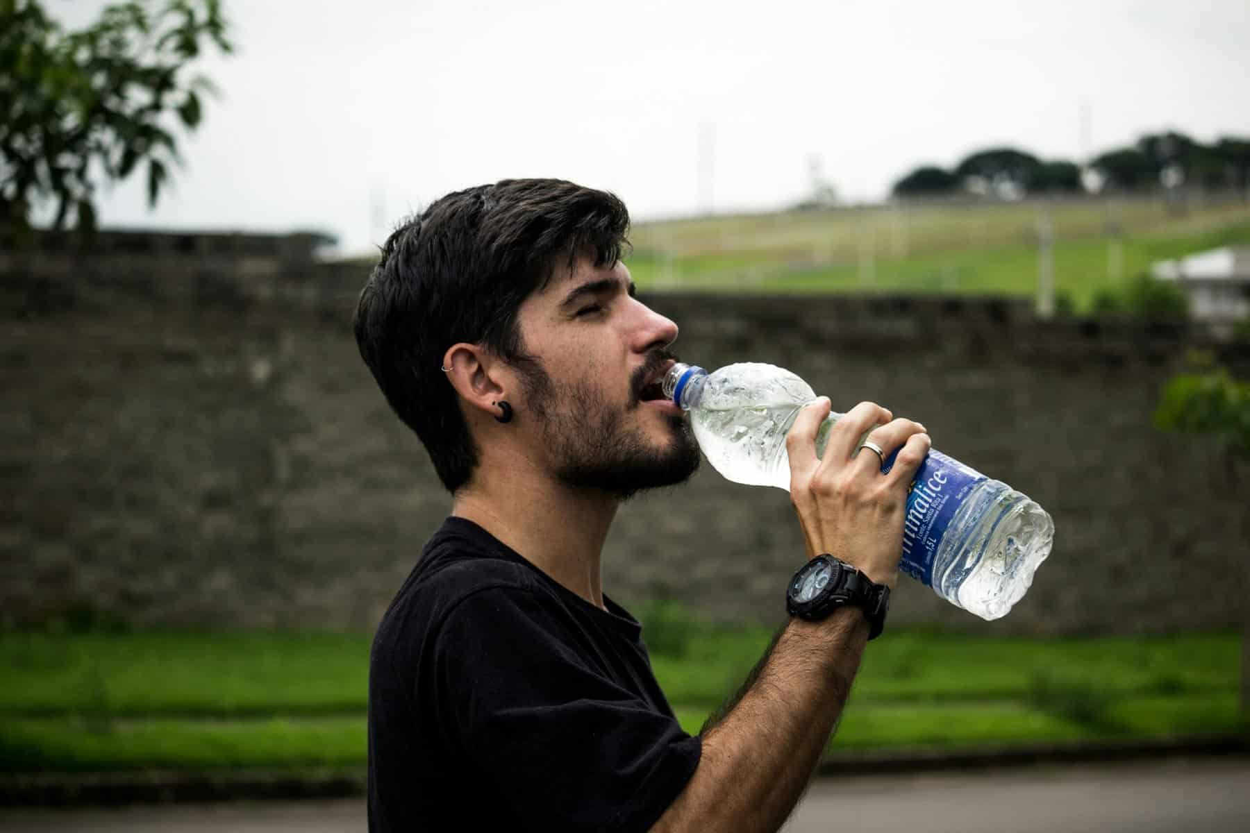 Summer: ¿Es mejor beber agua dulce o a temperatura ambiente?