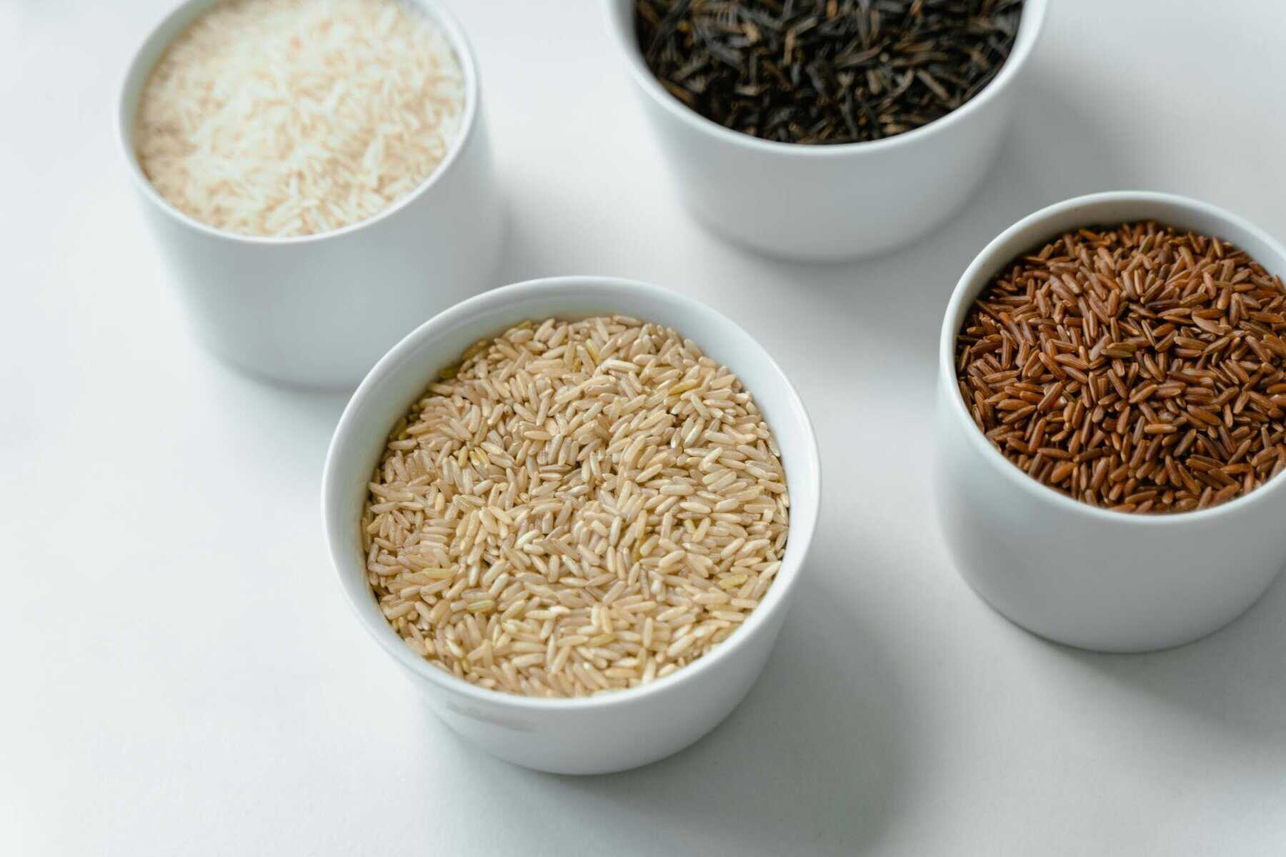 El arroz marrón contiene más arsénico que el arroz blanco