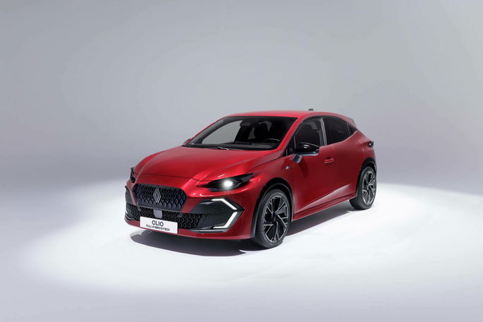 Renault Clio E-Tech Front