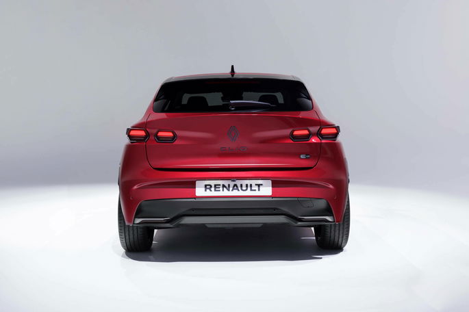 Renault clio e-tech trasero