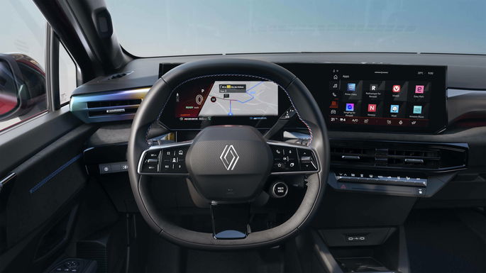Renault clio e-tech interior