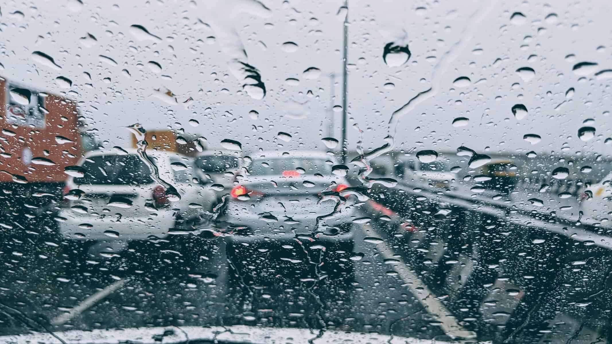 Alerta de lluvia: este error fatal te cuesta 600 euros en multas