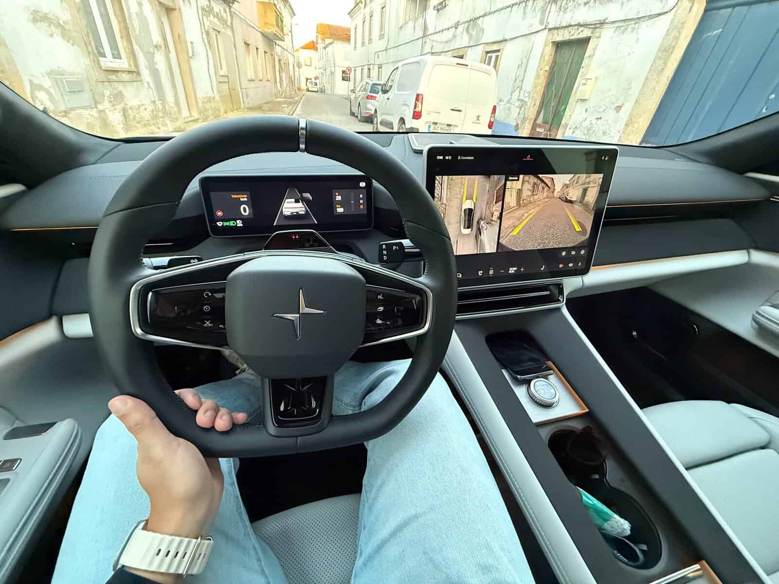 Polestar 4: ¿el tranvía más extraño e interesante de 2025? bosquejo