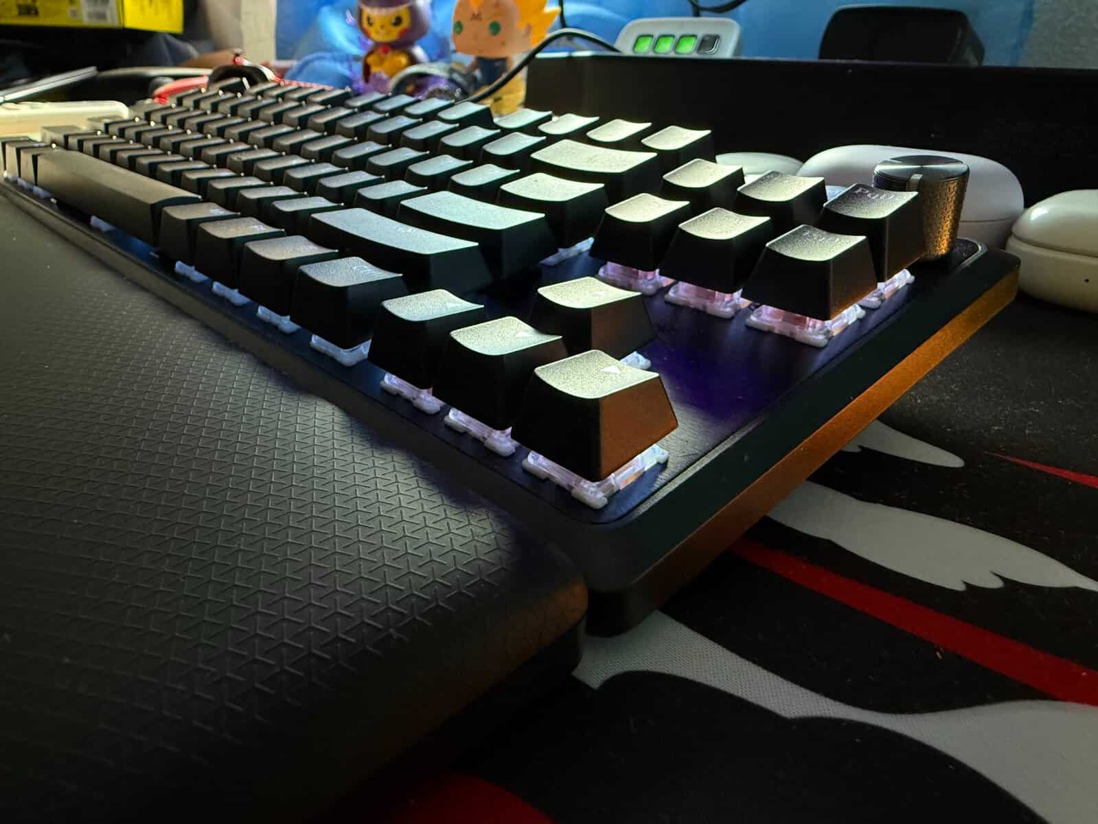 (revisión) corsair k70 pro tkl: ¡un teclado moderno! bosquejo