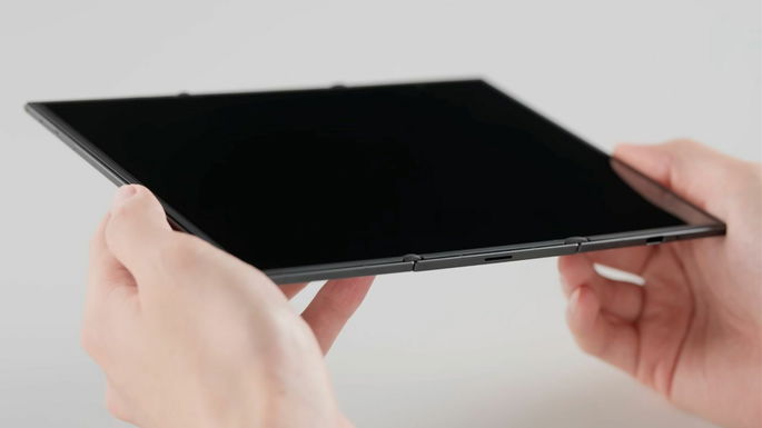 Unboxing del Galaxy Z TriFold