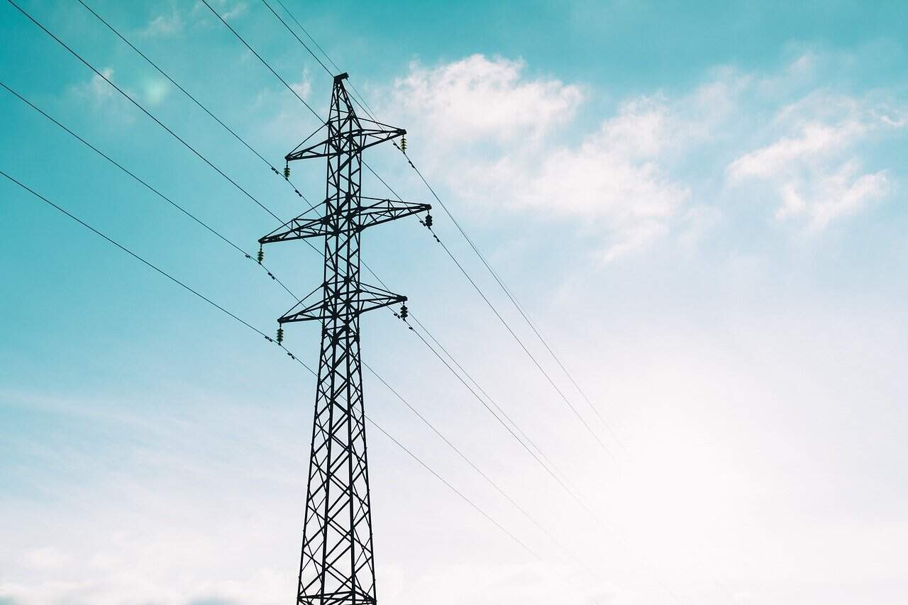 Las líneas de alto voltaje interfieren con el GPS, ¿qué hacen los resortes de los cables de alto voltaje?
