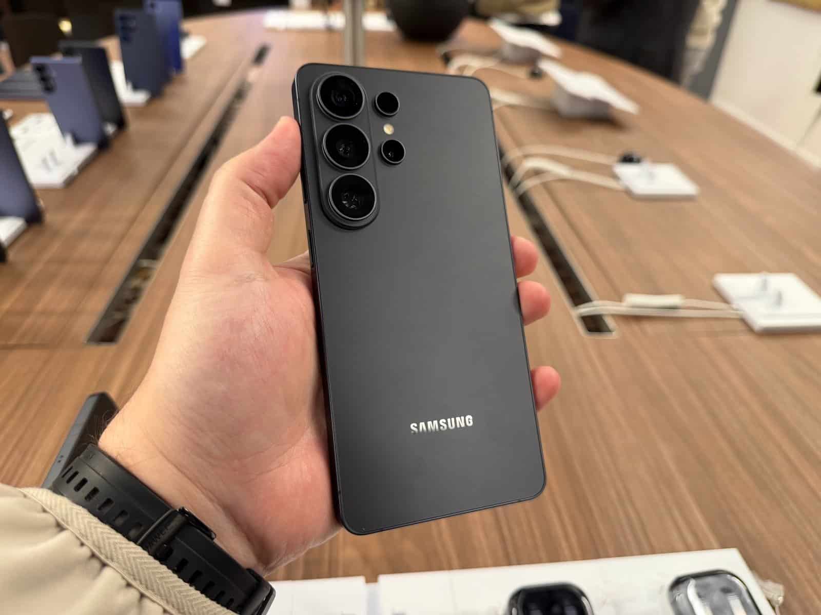 Samsung Galaxy S26 Ultra: ¿deberías disparar a 12MP o 24MP?