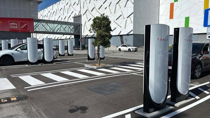 tesla
