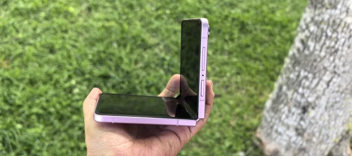 Perfil del Samsung Galaxy Z Flip8
