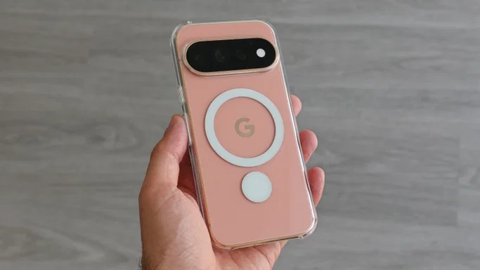 Google Pixel 11 Pro con funda