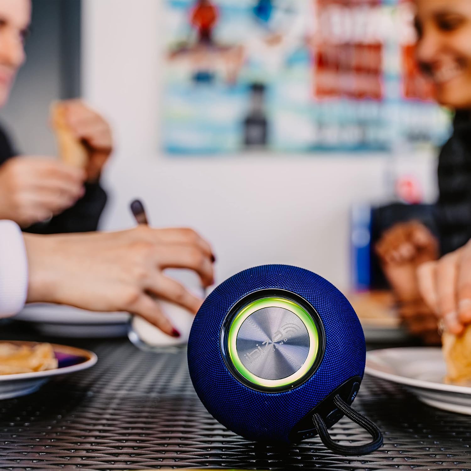 Ibiza - Boomy - Portable Round Bluetooth 360° 2.5" Battery Powered Speaker with LED Luminous Rings and TWS Function - Midnight Blue - Imagen 4