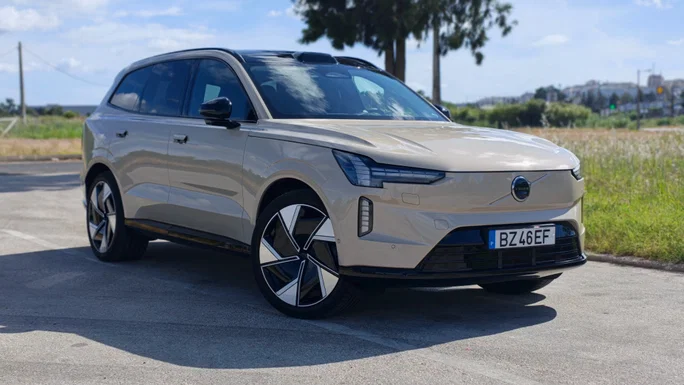 volvoex90 y otros