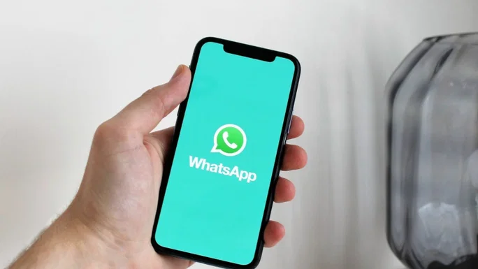 Smartphone en una mano