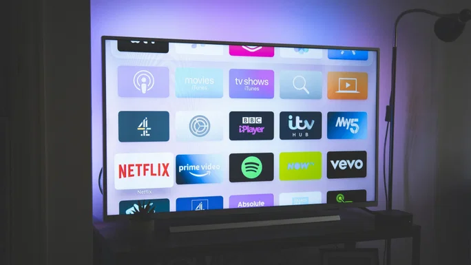 Estas herramientas de IA prometen acabar con los anuncios en las Smart TV
