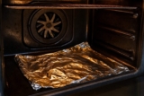 El truco secreto del horno que reduce un 15% tu factura de luz
