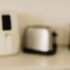 Este mini PC con IA cabe en la palma de tu mano y llegará próximamente a Portugal