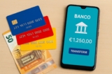 ¿Sigues pagando cuotas de mantenimiento en el banco? ¡Son 100 euros al año!