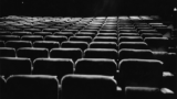 Cinema: ¿Es tan complicado tener películas que comienzan a tiempo?