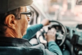 La tecnología podría acabar con la prohibición de conducir a los 75 años