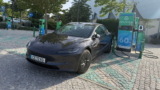 Esta aplicación te devuelve la mitad del dinero que gastas cargando tu coche