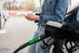 ¡El combustible será más barato! Pero… ¡cálmate!