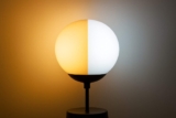 ¿Luz caliente o luz fría? ¿Cuál es la mejor lámpara para su hogar?