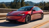 Los coches eléctricos utilizan más neumáticos que los de combustión: he aquí por qué