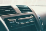 ¿Recuerdas haber llevado la radio del coche en la mano para que no te la robaran?