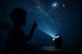 Este planetario HD convierte tu habitación en un universo