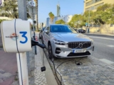 ¿Tiene sentido un coche eléctrico sin espacio para cargarlo en Portugal?