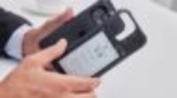 ¡Esta portada con E-Ink e IA podría ser un gran regalo!