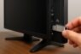 ¿Has ignorado el puerto USB de tu televisor durante años? Prueba esto